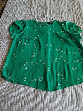 Premise Green Floral Blouse Button Back Flutter Sleeves 1X
